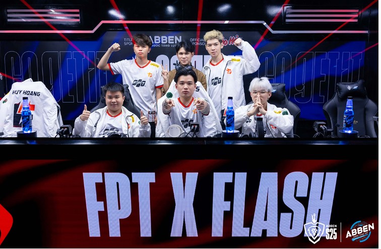 FPT x Flash team participated in the final round of the Lien Quan Mobile fight for the Record of Spring 2025. Photo: Garena