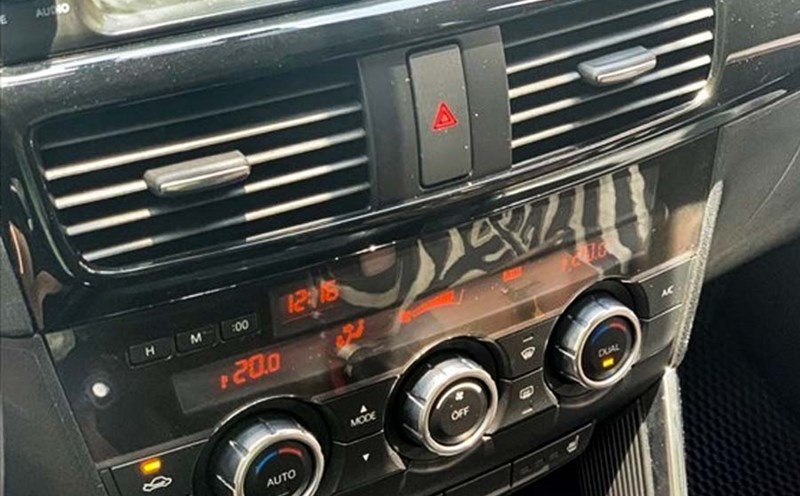 If you use the car air conditioner incorrectly, this cooling system can consume more fuel than you think. Photo: Khanh Linh