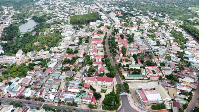 Nha dau tu muon thuc hien Du an Khu san xuat, che bien hoa qua, thao duoc va nuoc tinh khiet Nui Tien 2 tai huyen Dak Mil. Anh: Long Vu