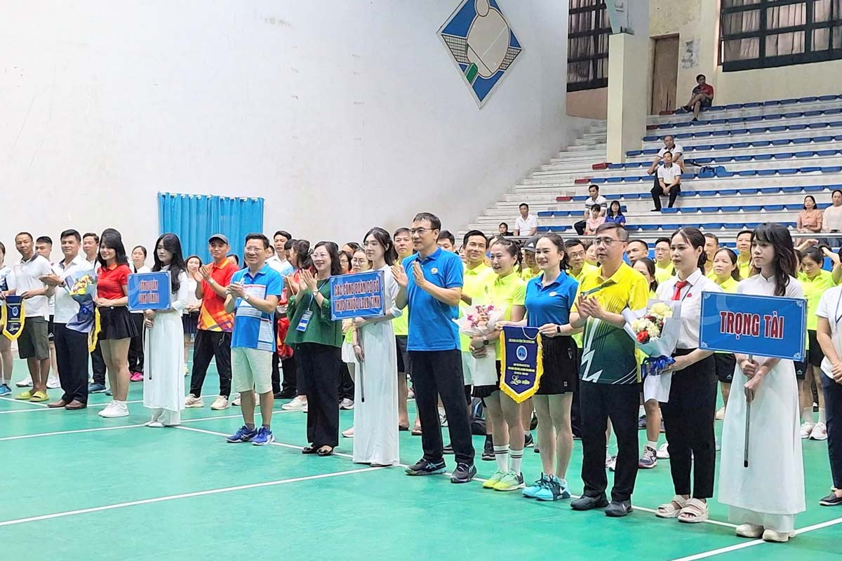 Ngày hội năm nay quy tụ 278 VĐV là cán bộ, đoàn viên, người lao động đến từ các công đoàn cơ sở trực thuộc Cụm công đoàn số 14. Ảnh: LĐLĐ Quảng Ninh