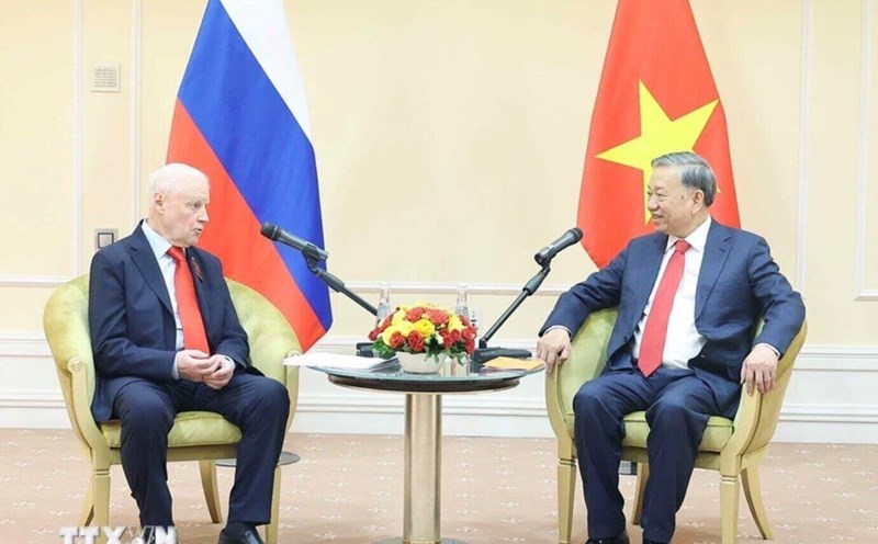 General Secretary To Lam met with President of the Russia Party for Justice - Patriotics - For the truth Sergey Mironov. Photo: VNA