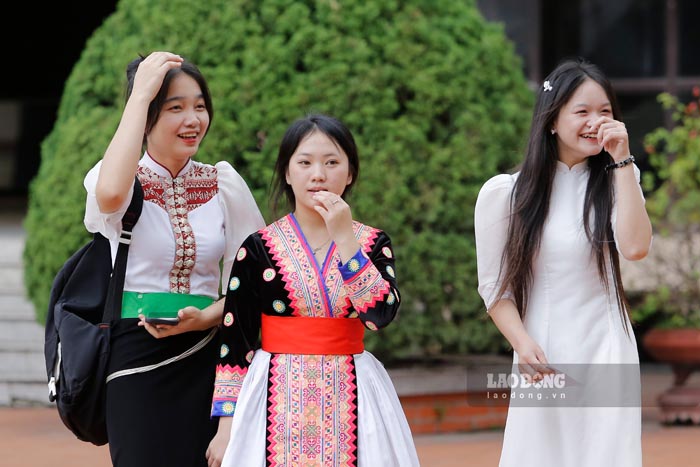 Candidates taking the talent exam at Dien Bien Pedagogical College. Photo: Quang Dat