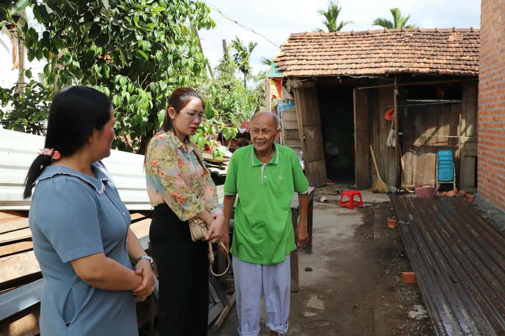 Xã Đắk D’rô đang đẩy nhanh tiến độ xóa nhà tạm trên đia bàn. Ảnh: Bảo Lâm 