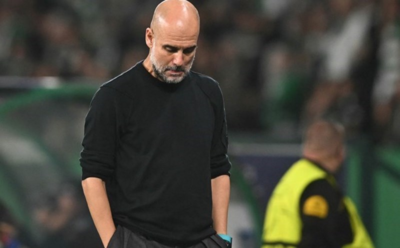 Pep Guardiola is clearly unhappy with the draw with Southampton despite Man City still having the right to decide the Chanmpions League ticket. Photo: AFP