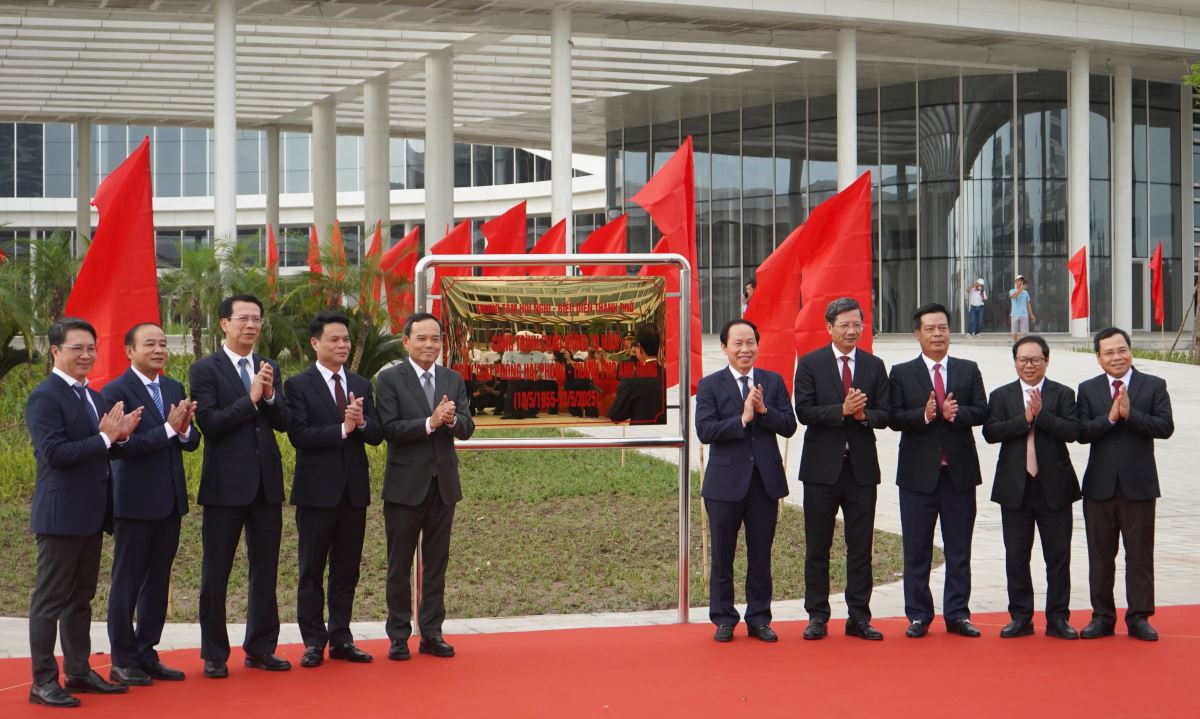 Du an Trung tam Hoi nghi va Bieu dien thanh pho cung duoc gan bien nhan ki niem 70 nam Ngay Giai phong Hai Phong. Ảnh: Mai Dung
