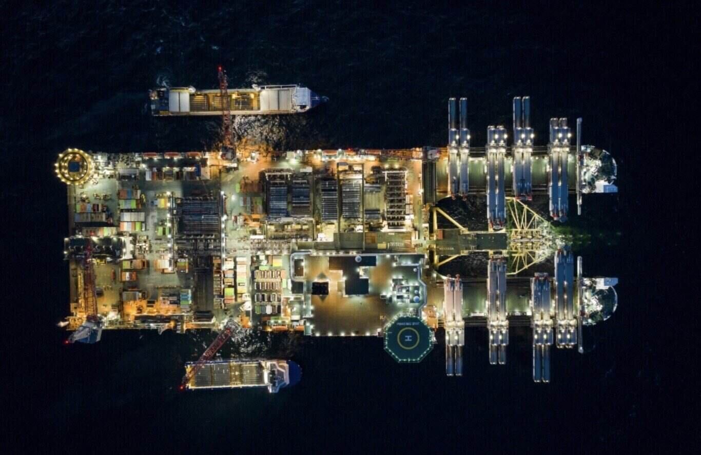 El Pioneering Spirit construye el gasoducto Nord Stream 2 en el mar Baltico. Imagen de la pagina web de Gazprom
