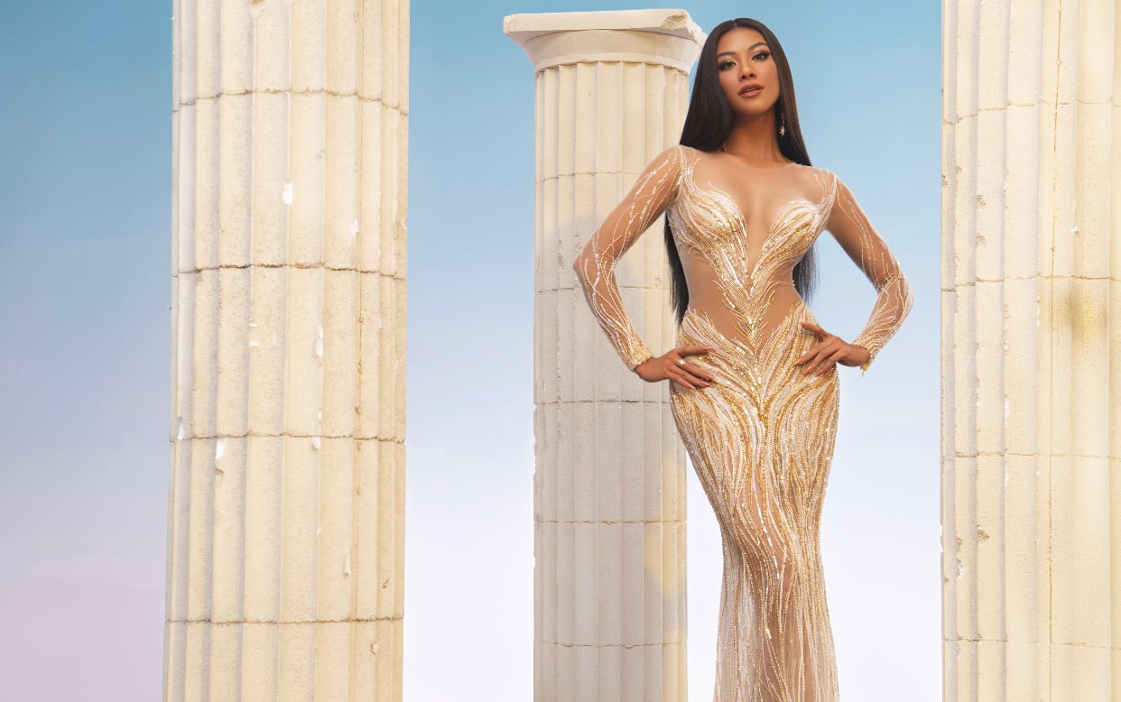 El amarillo promete ser el color "hot" para la fiesta en el verano de 2025. Imagen de Milor Chan