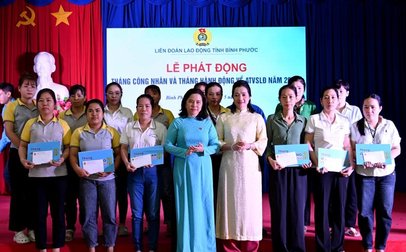 Binh Phuoc Provincial Labor Federation launched the Workers' Month 2025. Photo: Provided by Binh Phuoc Trade Union