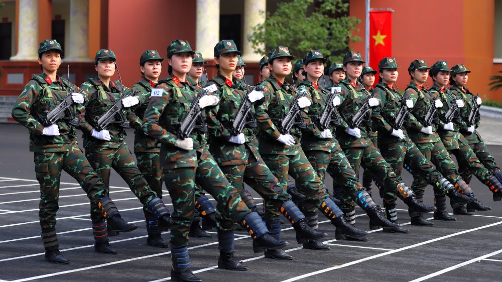 The job creation subsidy regime and the one-time discharge subsidy regime are stated in Circular 25/2025/TT-BQP of the Ministry of National Defense. Photo: Anh Tu