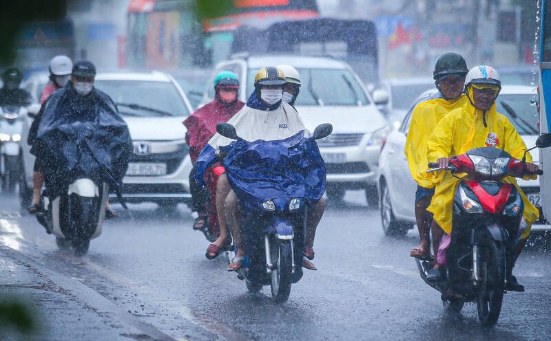 El tiempo hoy a las 12.5... pronostica lluvias en el sur del pais por la tarde