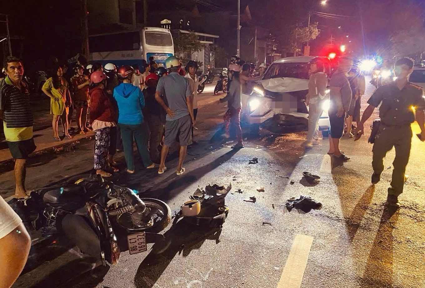 Hiện trường vụ tai nạn khiến 2 người thương vong. Ảnh: Duy Tuấn 