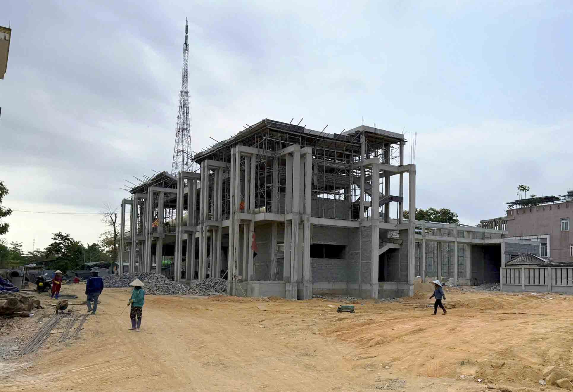 The dormitory of Quang Ngai Provincial Political School was repaired to become a public housing for Kon Tum cadres to take care of after the merger of the two provinces. Photo: Vien Nguyen.