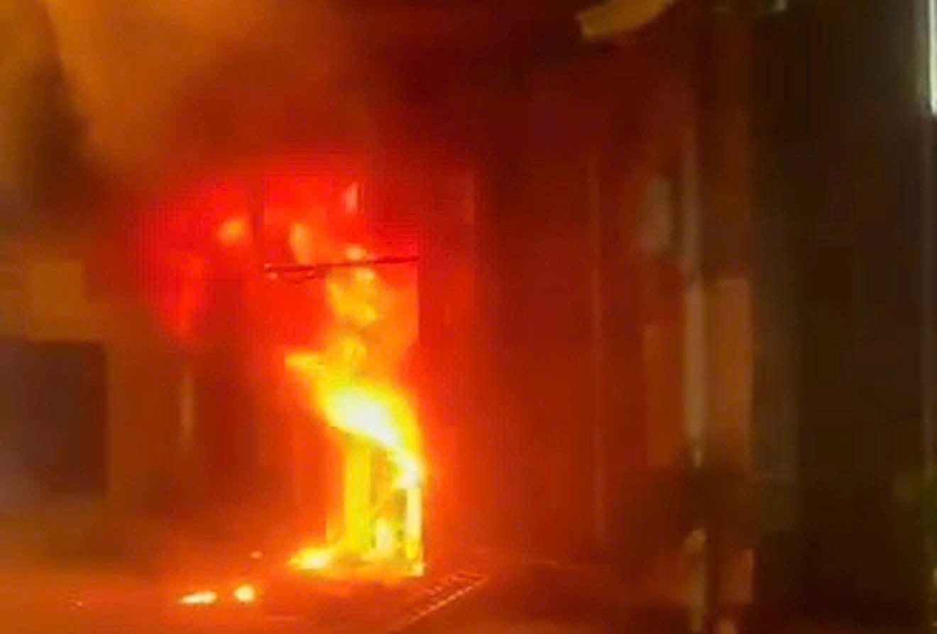 Scene of the fire at night in Ho Chi Minh City, one person died. Photo: Dong Hoang