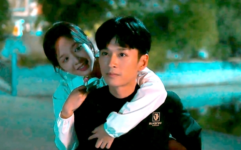 The couple An and Nguyen in the movie My Father, the one who stayed. Photo: VTV.