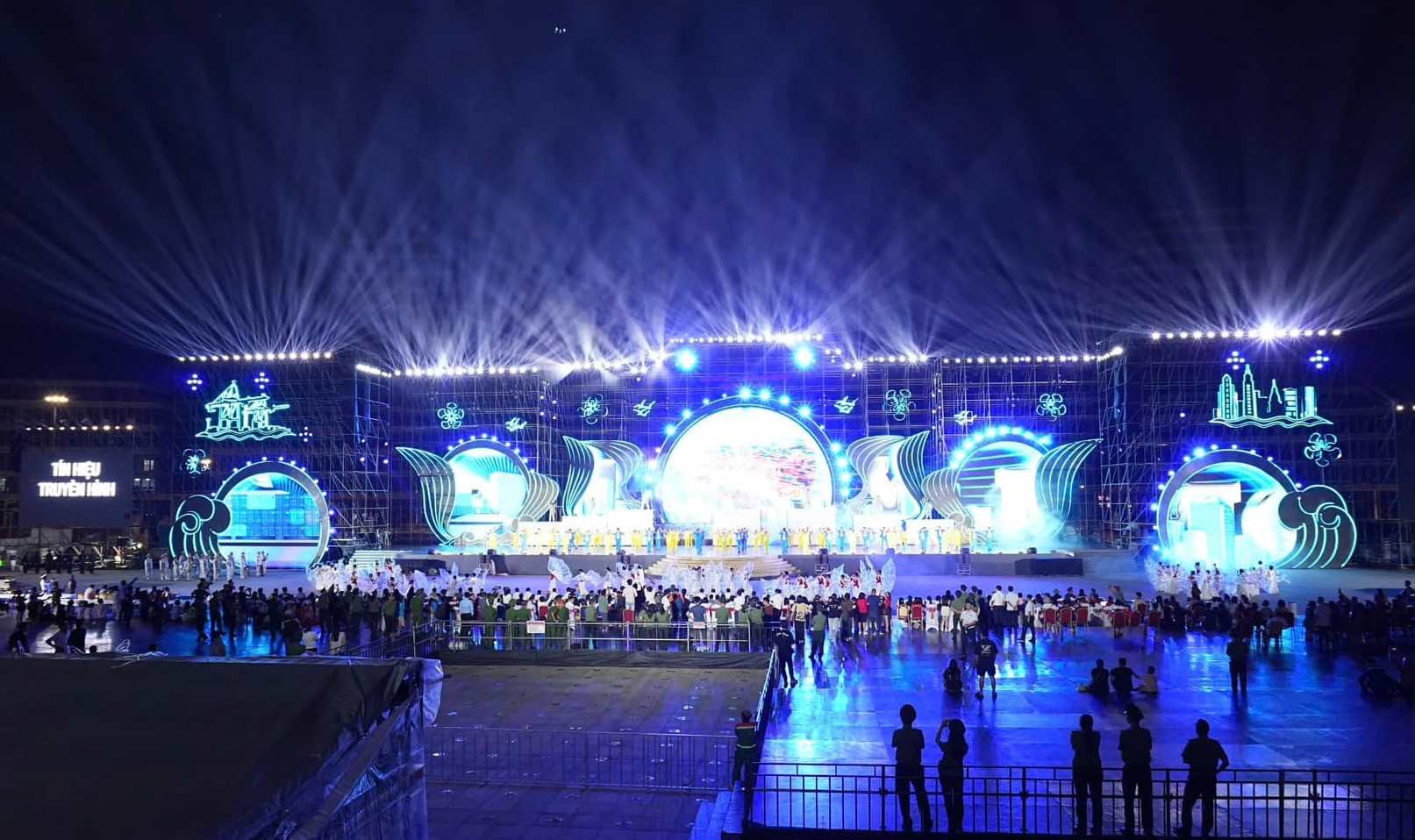 The beautiful and beautiful courtyard of Hoa Phuong Do - Hai Phong 2025. Photo: Hai Phong Portal