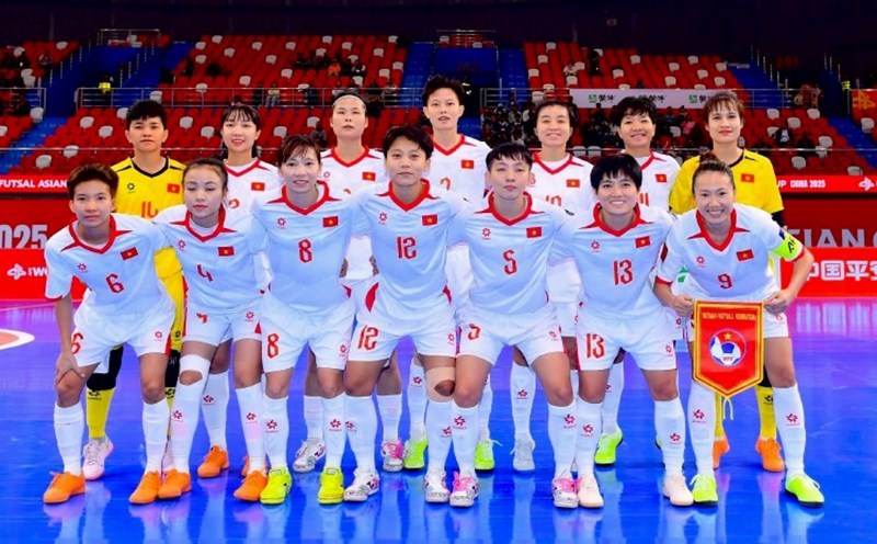 The Vietnam women's futsal team will meet Japan in the quarter-finals of the 2025 Asian tournament. Photo: VFF