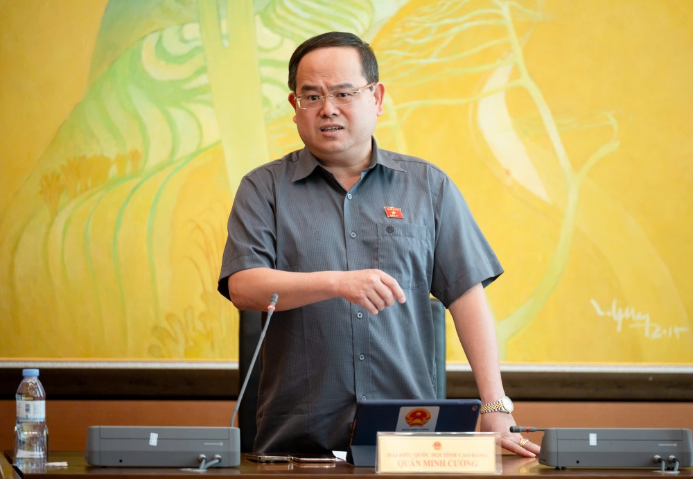 Cao Bang Provincial Party Secretary Quan Minh Cuong talks about the issue of personal data leakage. Photo: Pham Dong