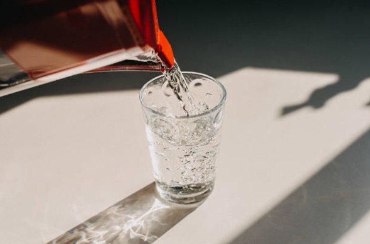 The body is very susceptible to dehydration during hot summer days. Photo: Tuan Dat