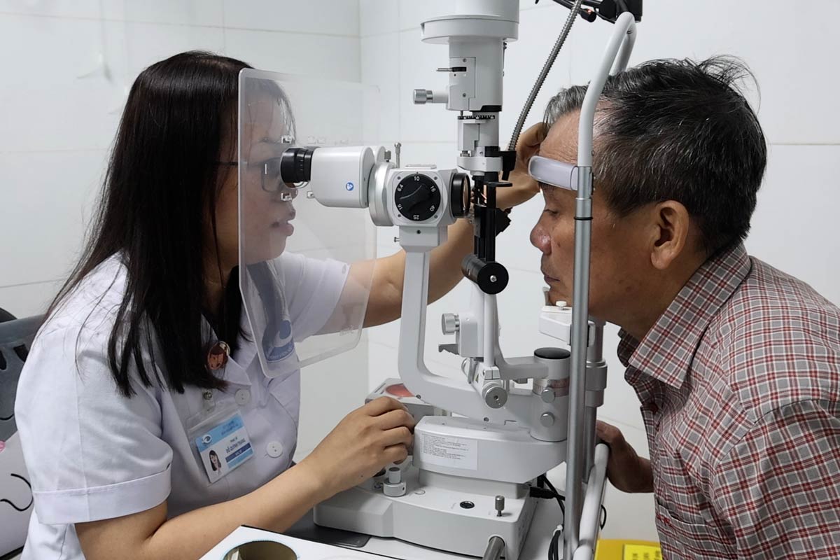 Warning of eye diseases is very common in the elderly