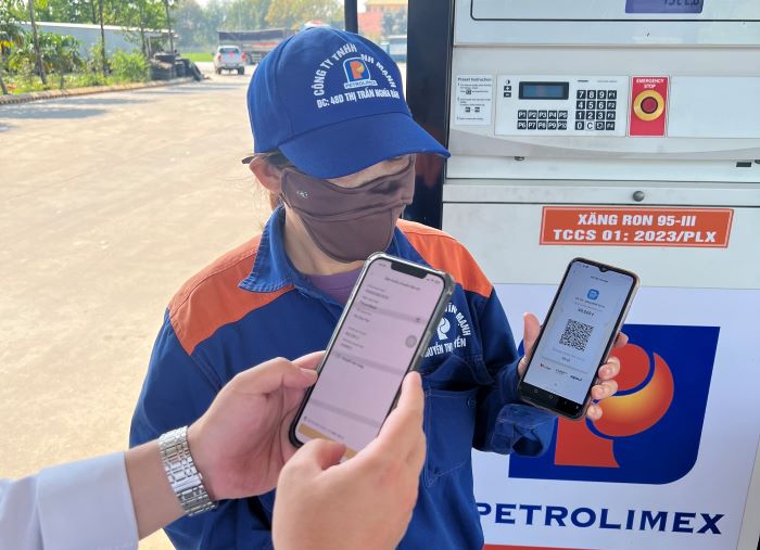 PVConnect OIL la mot “tro ly thong minh” cho ca quan ly lan nhan vien tai cua hang. Anh PVcomBank.