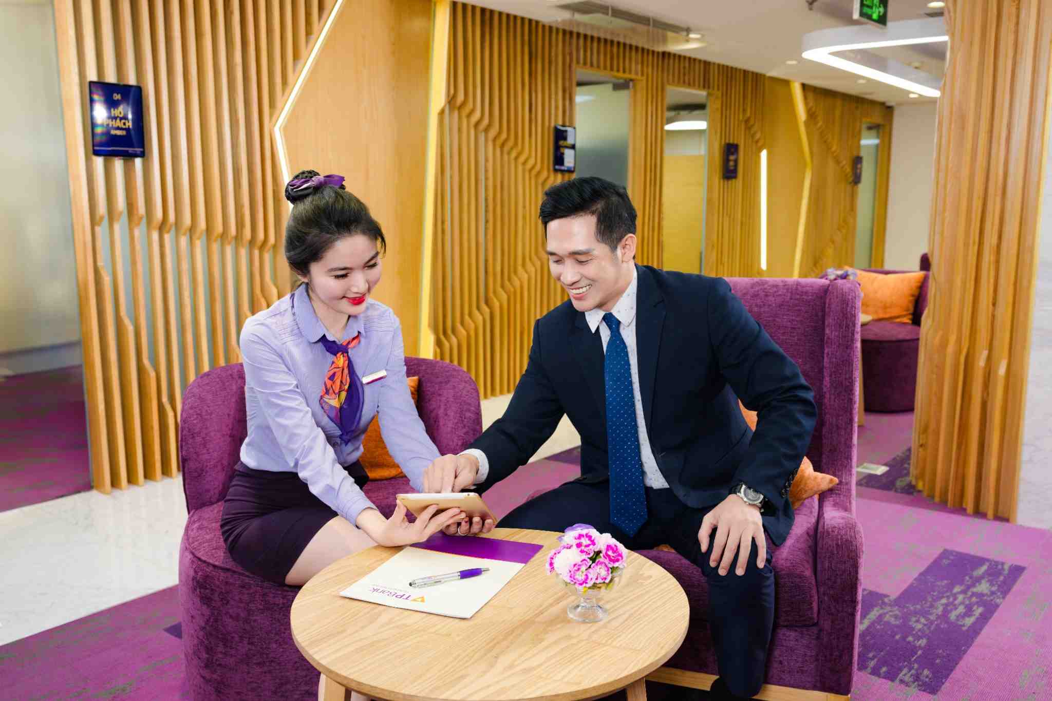 TPBank attracts the elite thanks to security technology, along with many unique experience privileges. Photo: TPBank