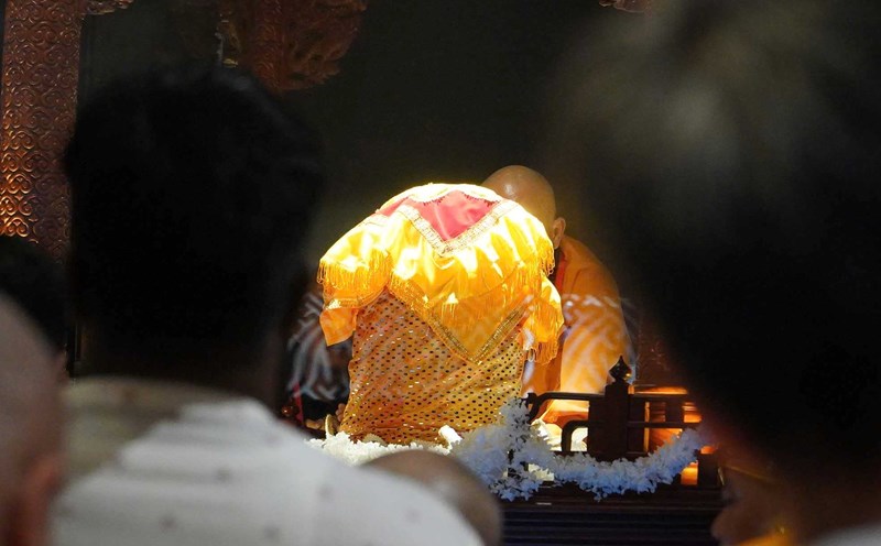 Detailed schedule for worshiping the Buddha's grace at Quan Su pagoda - Hanoi. Photo: Anh Tu