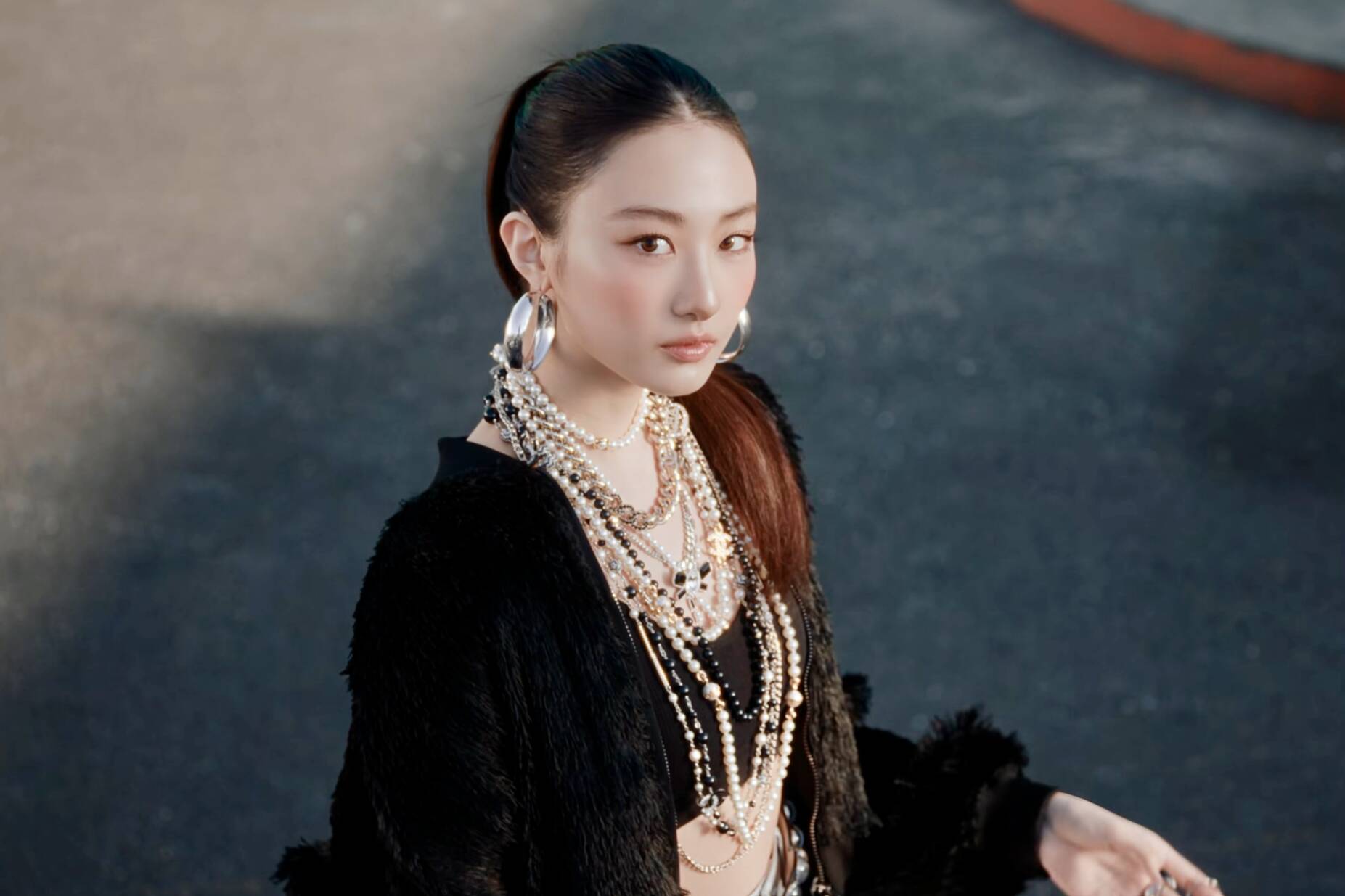 Gawon tham gia viet loi ca khuc chu de “Drop Top“. Anh: Trailer Gawon