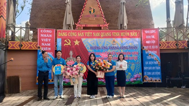 Thành lập thêm 2 công đoàn cơ sở doanh nghiệp ở Lâm Đồng