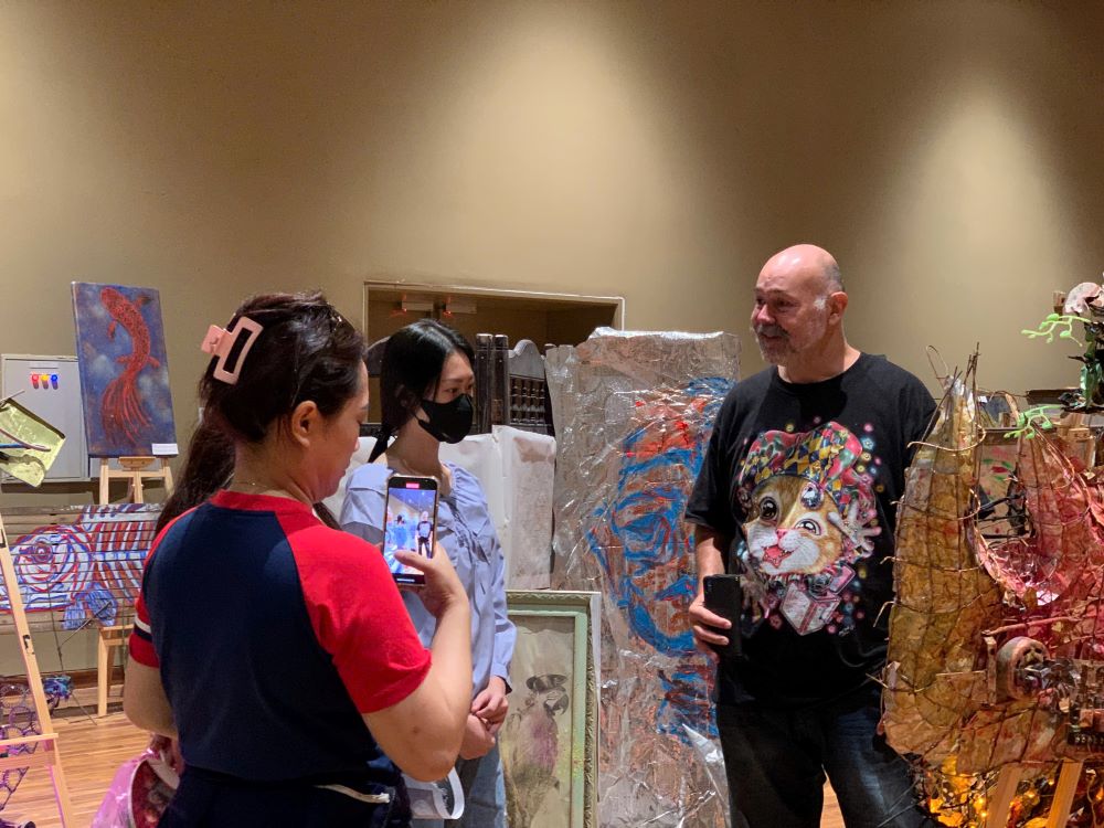 French artist brings a unique exhibition from waste to Da Nang. Photo: Thanh Huyen