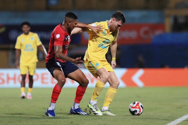 Cong an Ha Noi tung thang Buriram United 2-1 tai vong bang Cup C1 Dong Nam A. Anh: Minh Dan