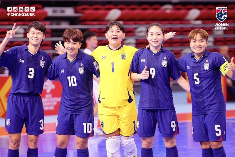 La seleccion de futsal femenina de Tailandia gano el boleto para las semifinales del torneo de futsal femenino de Asia 2025. Imagen de la ciudad de Tailandia