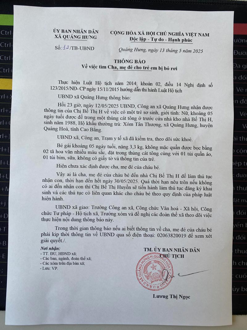 Thong bao cua UBND xa Quang Hung. Anh: Cong an xa Quang Hung