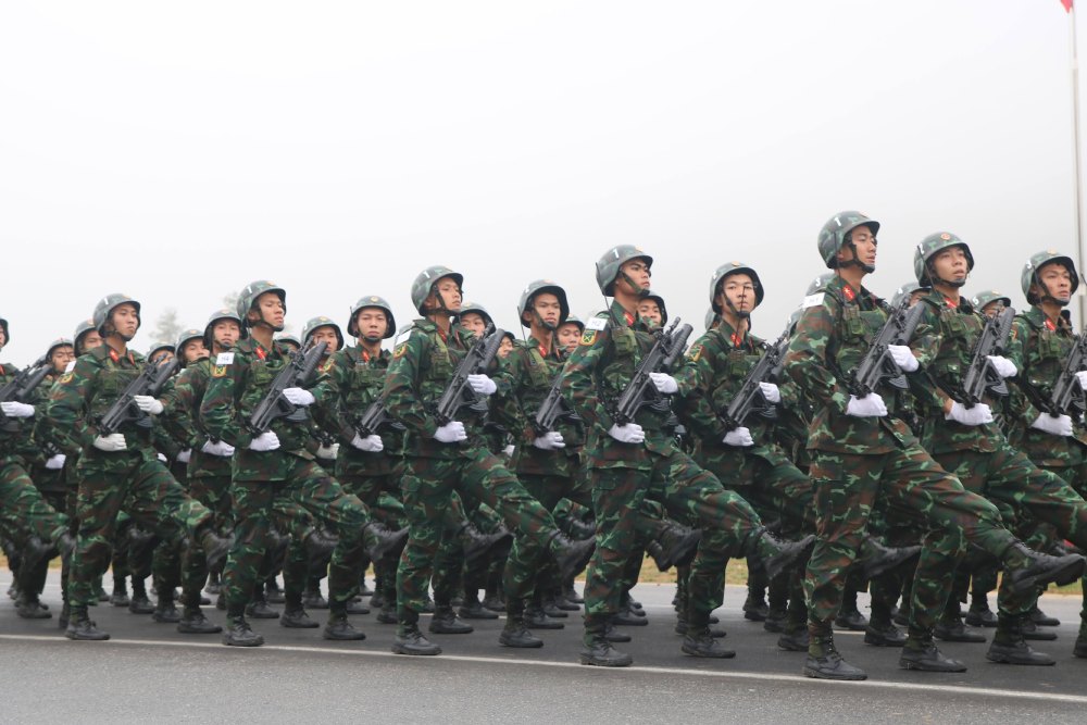 The working time to calculate the regime for military officers is guided in Circular No. 25/2025/TT-BQP of the Minister of National Defense. Photo: Ai Van