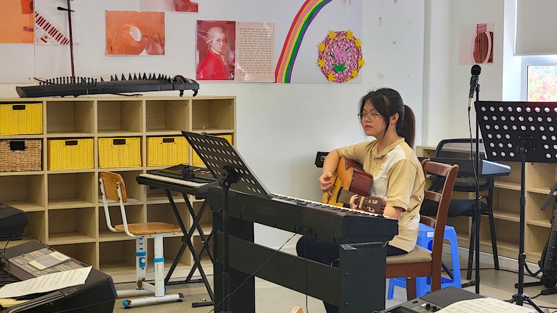 La escuela de Dong Thawar es la primera en invitar a un experto en talentos a los estudiantes