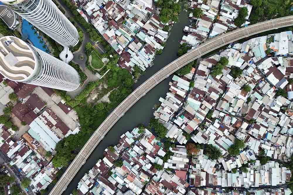El proyecto de renovacion del canal de la Sagrada Escritura (distrito de Binh Thang) tiene un capital total de aproximadamente 8.614 millones de dong que liberara a mas de 1.000 hogares. Foto: Su hermano