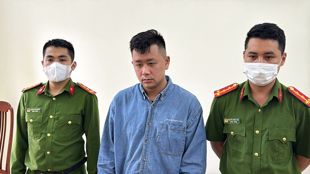 Khởi tố đối tượng Phạm Duy Tuấn Đạt gây tai nạn giao thông nghiêm trọng khiến một người tử vong. Ảnh: Công an tỉnh Điện Biên cung cấp