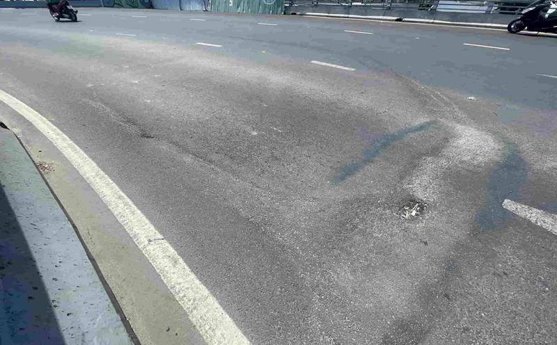 Khanh Hoa urgently meets with relevant parties to resolve the Ngoc Hoi intersection incident in Nha Trang City. Photo: Huu Long