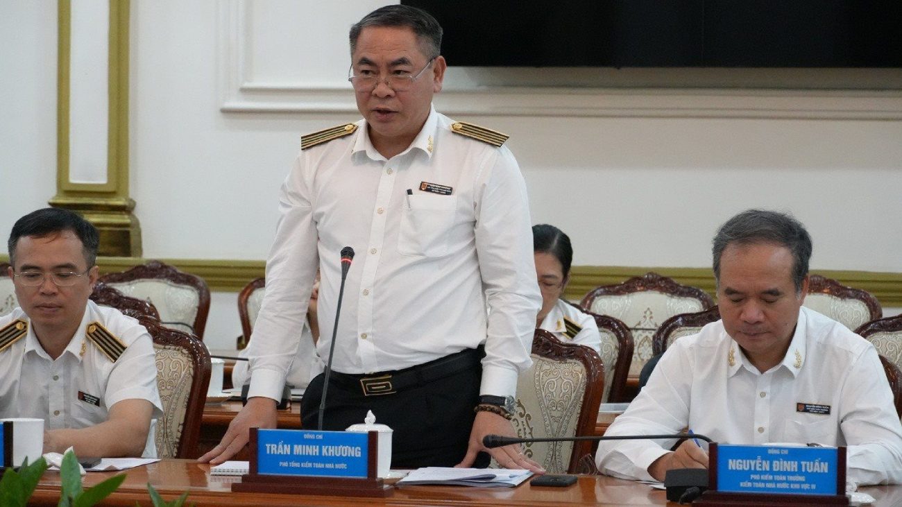 Pho Tong Kiem toan Nha nuoc Tran Minh Khuong phat bieu tai hoi nghi