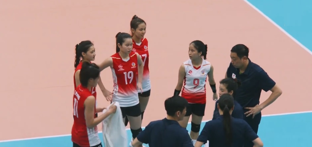 El ejercito de Thang colgo informacion de Yen en el torneo nacional de voleibol jovenes 2025. Foto: VFV