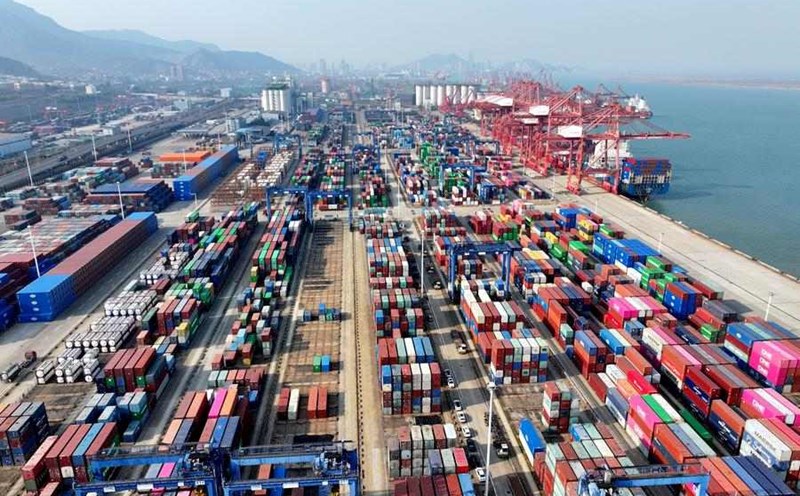 From noon on May 14, the US tax on most imports from China will be 30%, while the Chinese tax rate on US goods will be 10%. Photo: Xinhua
