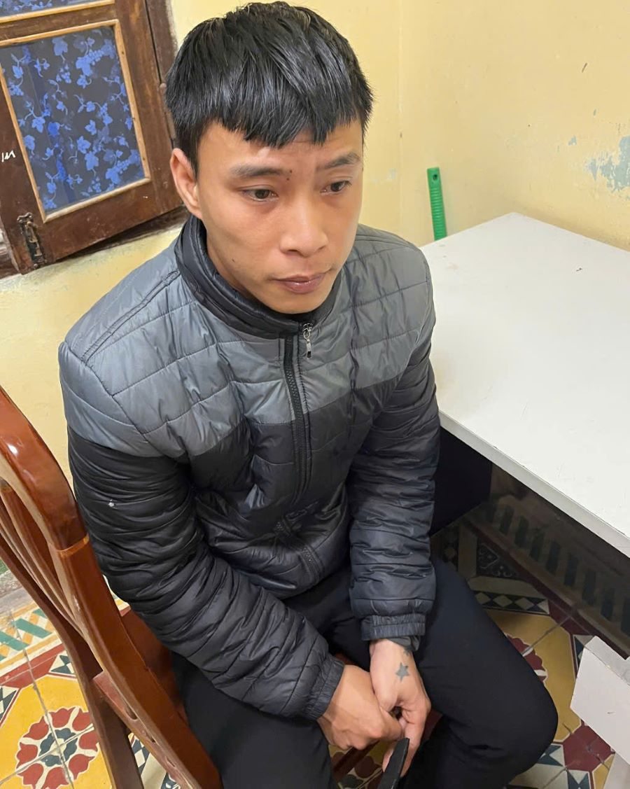 Đối tượng Nguyễn Thành Nam đến Cơ quan Cảnh sát điều tra (PC01) - Công an tỉnh Thái Bình đầu thú sau khoảng 3 giờ gây án. Ảnh: Công an cung cấp