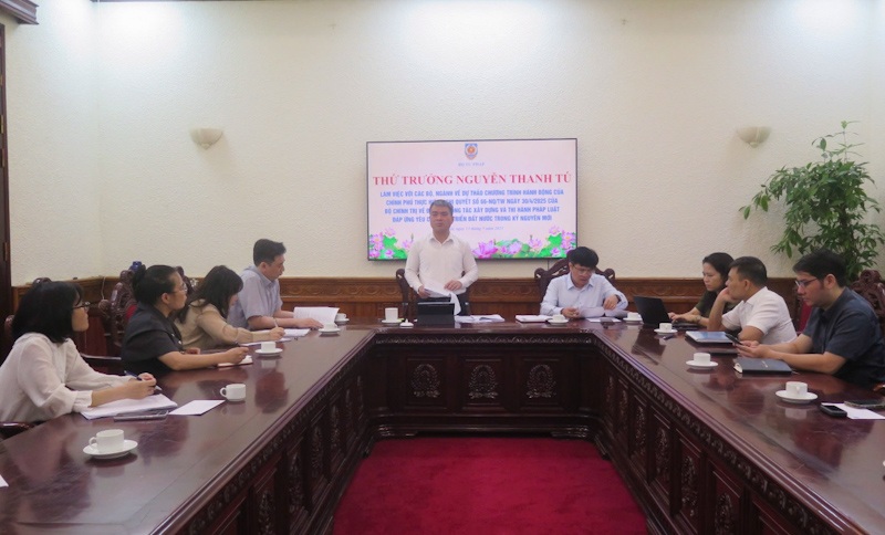 Ministries and branches discussed the draft Government's Action Program to implement Resolution No. 66-NQ/TW dated April 30, 2025 of the Politburo. Photo: Ministry of Justice