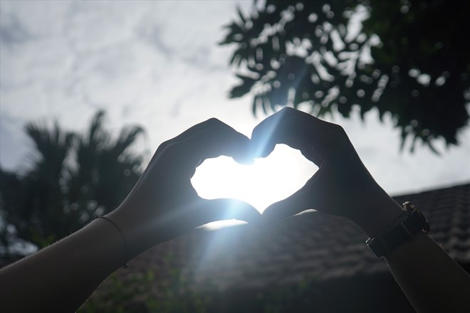 Spending some private time will help strengthen the couple's married life. Photo: Thanh Thanh