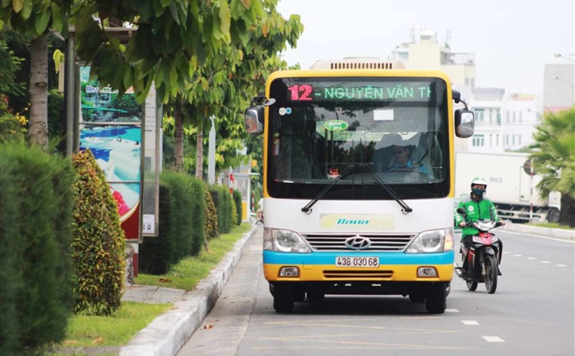 Điều chỉnh giờ làm việc và tổ chức giao thông đô thị cho phù hợp sau sáp nhập là phù hợp. Ảnh: Nguyễn Thùy