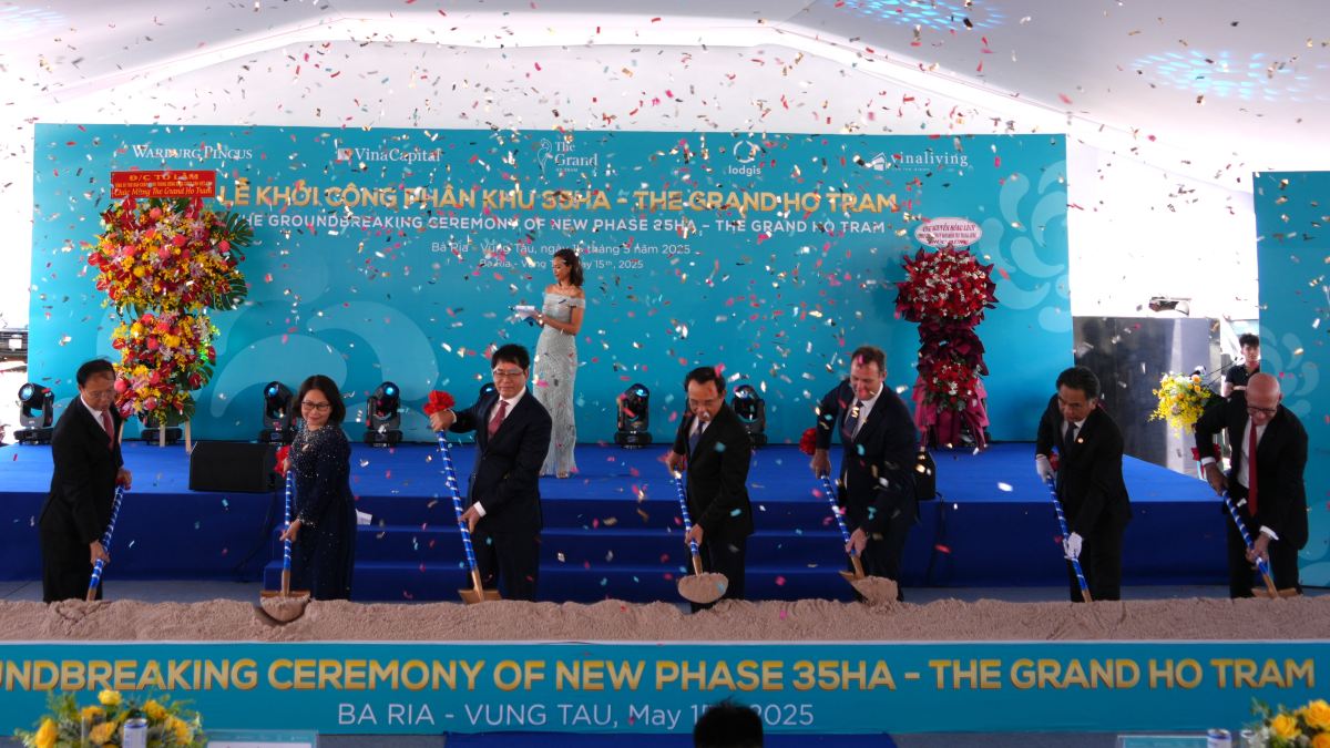 Los delegados participan en el comienzo del proyecto del proyecto. Foto: Thanh an