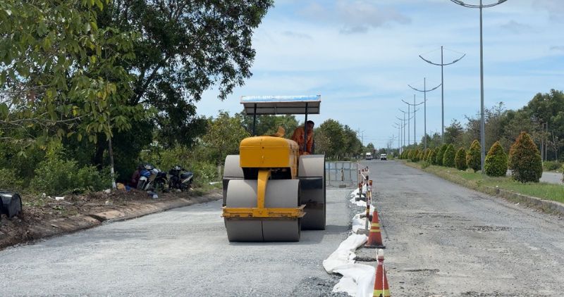 Doan duong D1 dai khoang 6,5km co 240 diem hu hong se duoc hoan thanh viec tu sua vao giua thang 6.2025. Anh: Hoang Loc