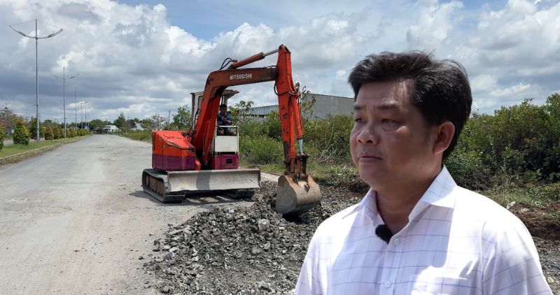La unidad de construccion se compromete a completar la reparacion de D1 Road desde el distrito TX de Duyen Hai a mediados de junio. Foto: Hoang loc