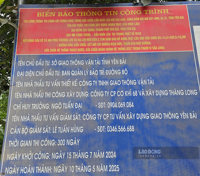 Công trình sửa chữa cầu Ngòi Lâu đã quá tiến độ nhưng mới làm được quá nửa. Ảnh: Văn Đức