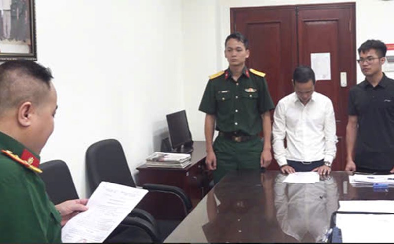 Prosecution, temporary detention of enforcement officers for "dirty" billions of dong