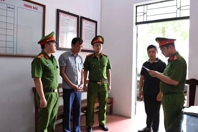 Làm ngơ cho đất tặc, một chủ tịch xã ở Phú Thọ bị bắt